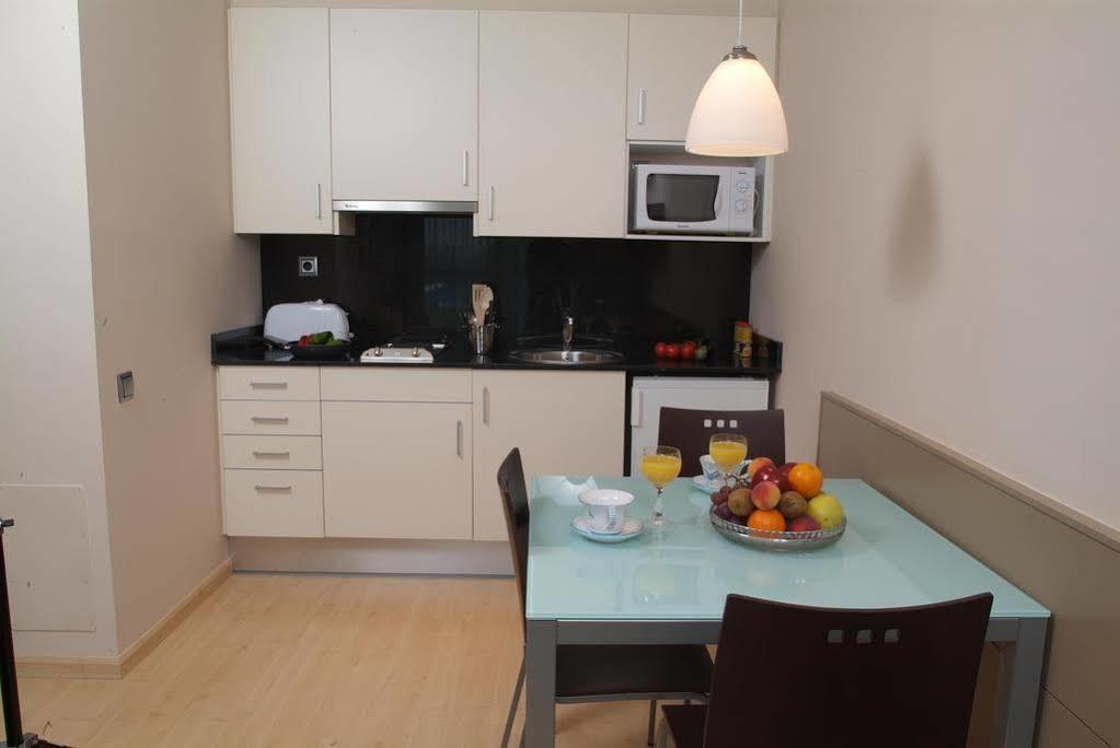 Apartamentos Royal Marina Gardens Castelldefels Dış mekan fotoğraf