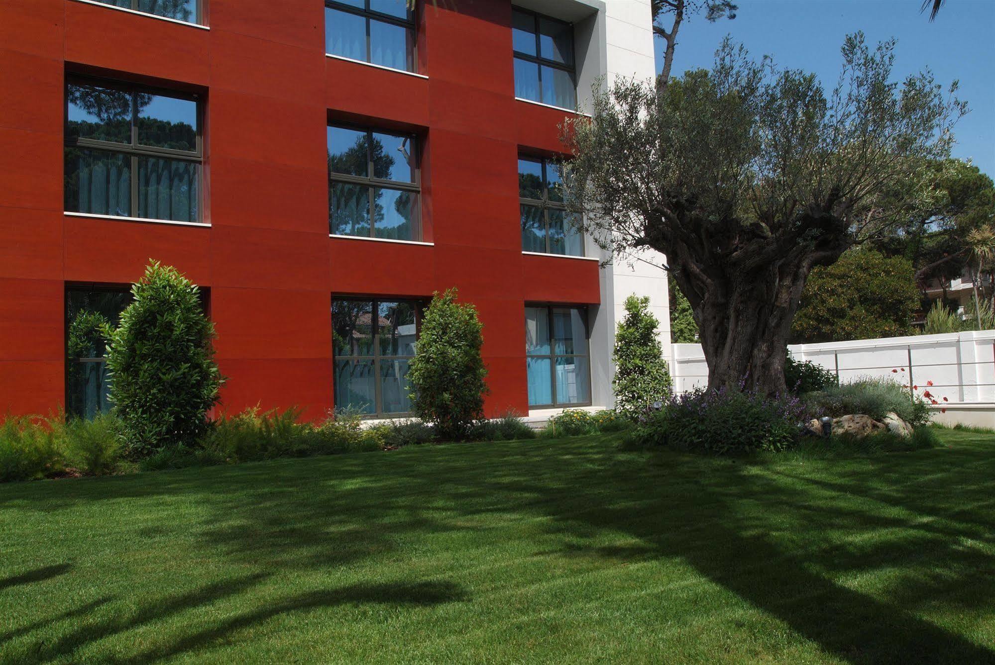 Apartamentos Royal Marina Gardens Castelldefels Dış mekan fotoğraf