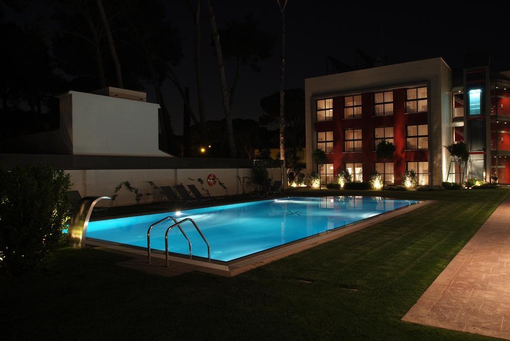 Apartamentos Royal Marina Gardens Castelldefels Dış mekan fotoğraf