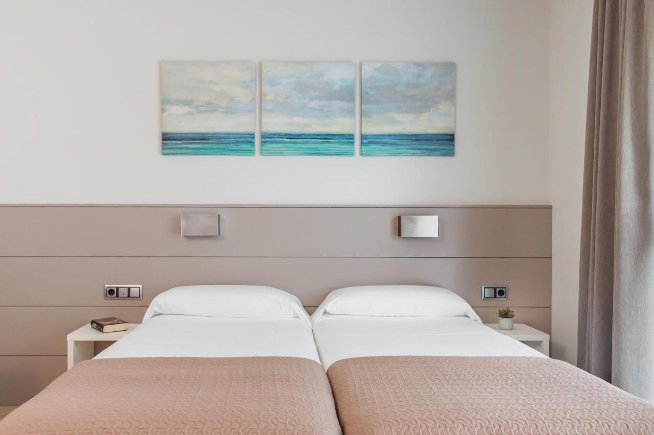 Apartamentos Royal Marina Gardens Castelldefels Dış mekan fotoğraf