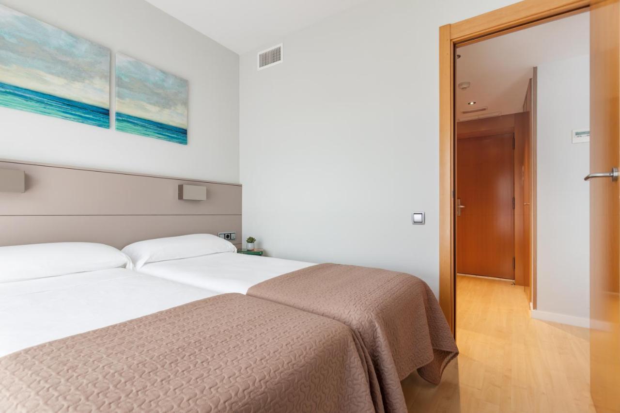 Apartamentos Royal Marina Gardens Castelldefels Dış mekan fotoğraf