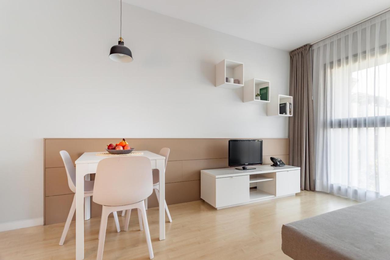 Apartamentos Royal Marina Gardens Castelldefels Dış mekan fotoğraf
