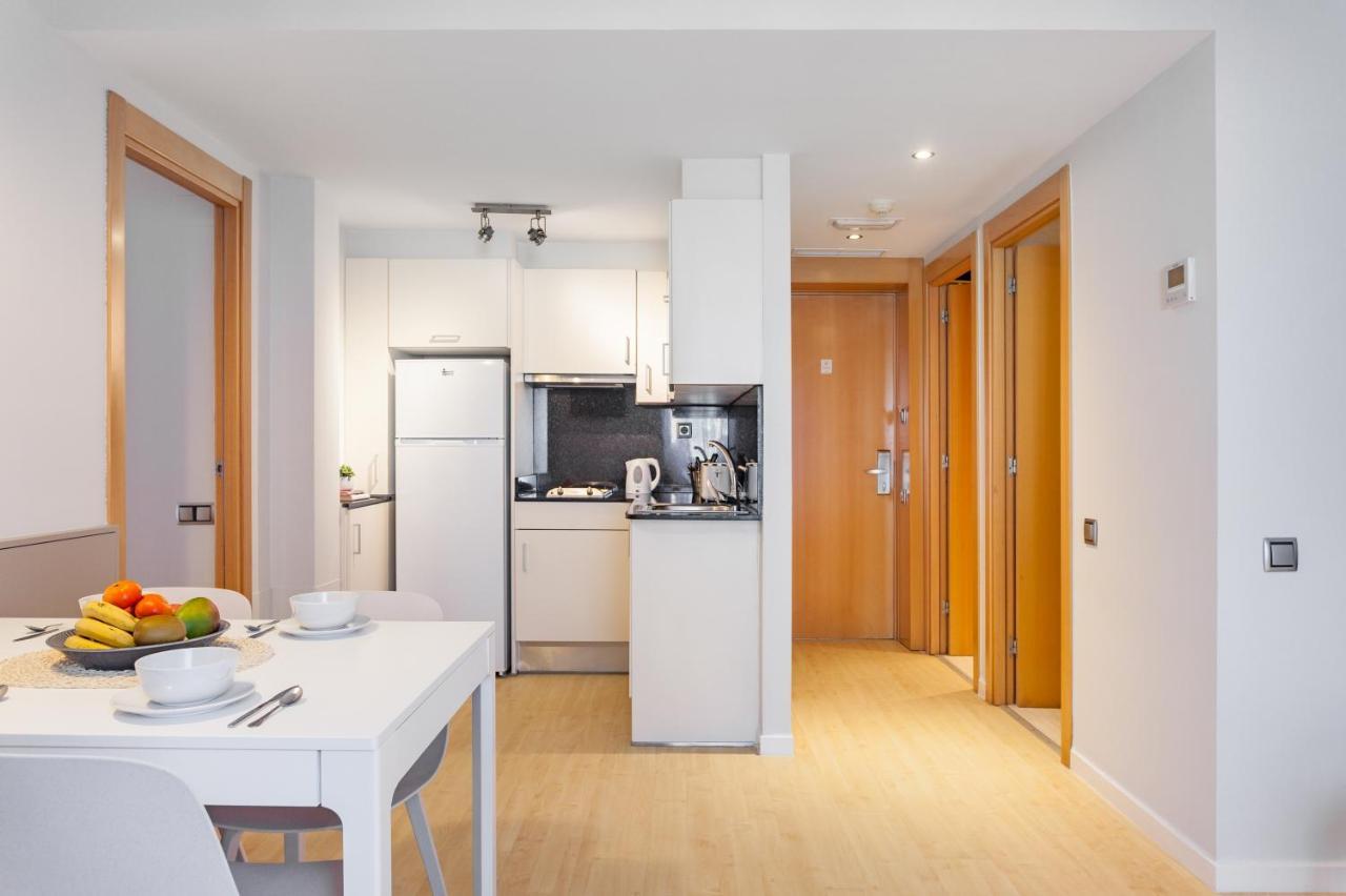 Apartamentos Royal Marina Gardens Castelldefels Dış mekan fotoğraf
